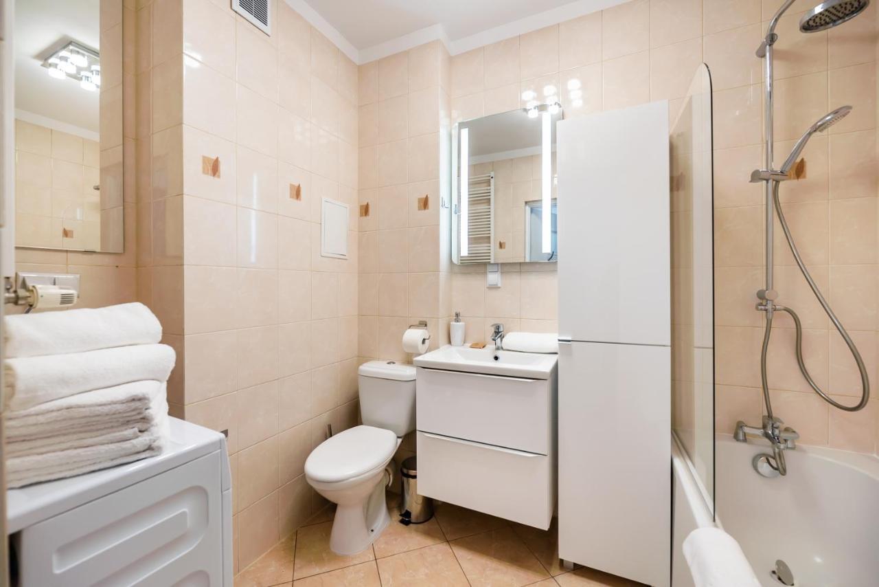 Metro Kondratowicza Velvet Apartment Varsavia Esterno foto